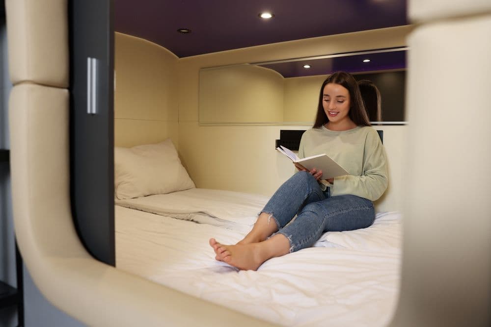 Capsule hotel: pros and cons