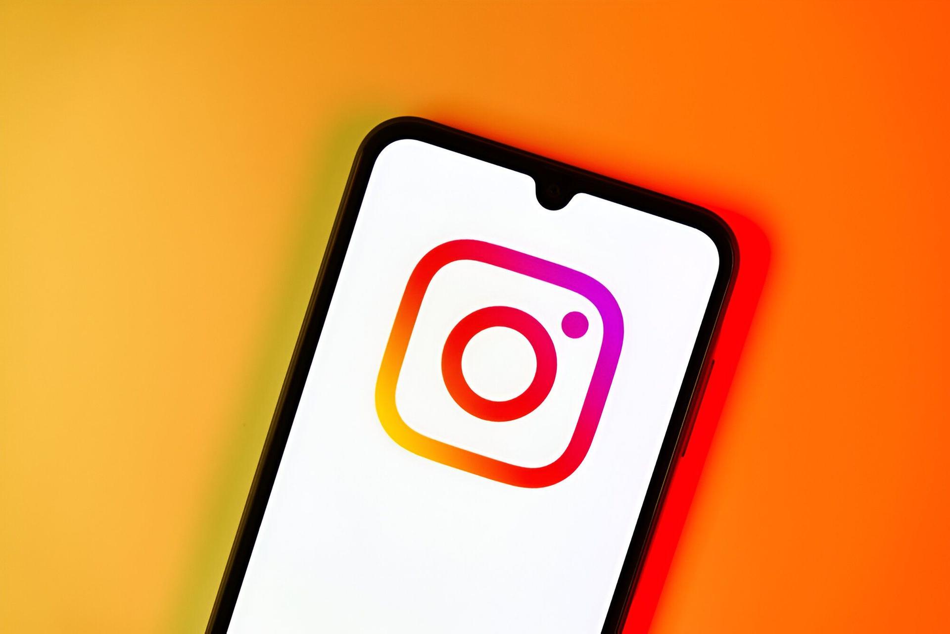 Mobile Data Usage by Spotify, YouTube, Instagram, and TikTok 