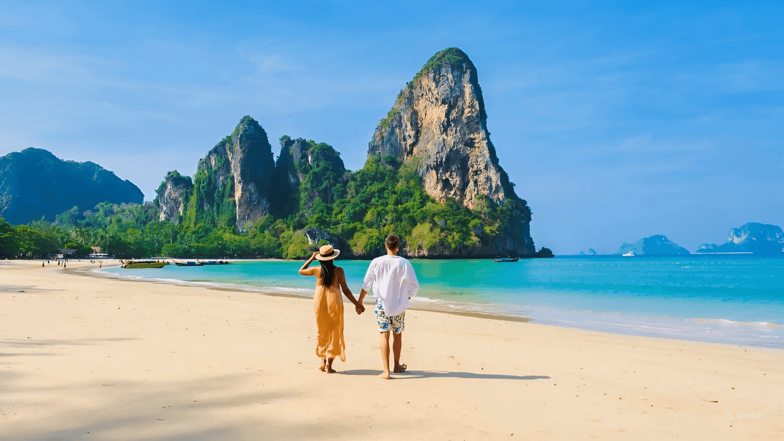 Couple on the Thailand beach 